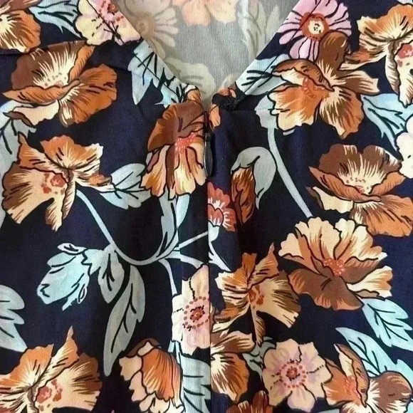 Halogen Flower Dress - Picture 4 of 5